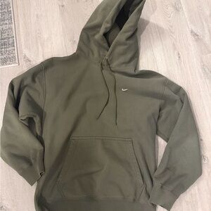 Nike Men's Hoodie in Olive green